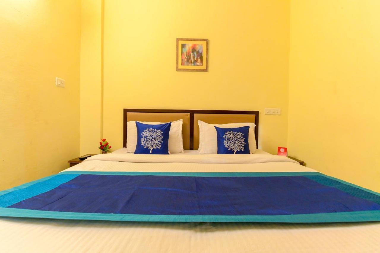 Oyo 8273 Diamond Inn Kochi Esterno foto