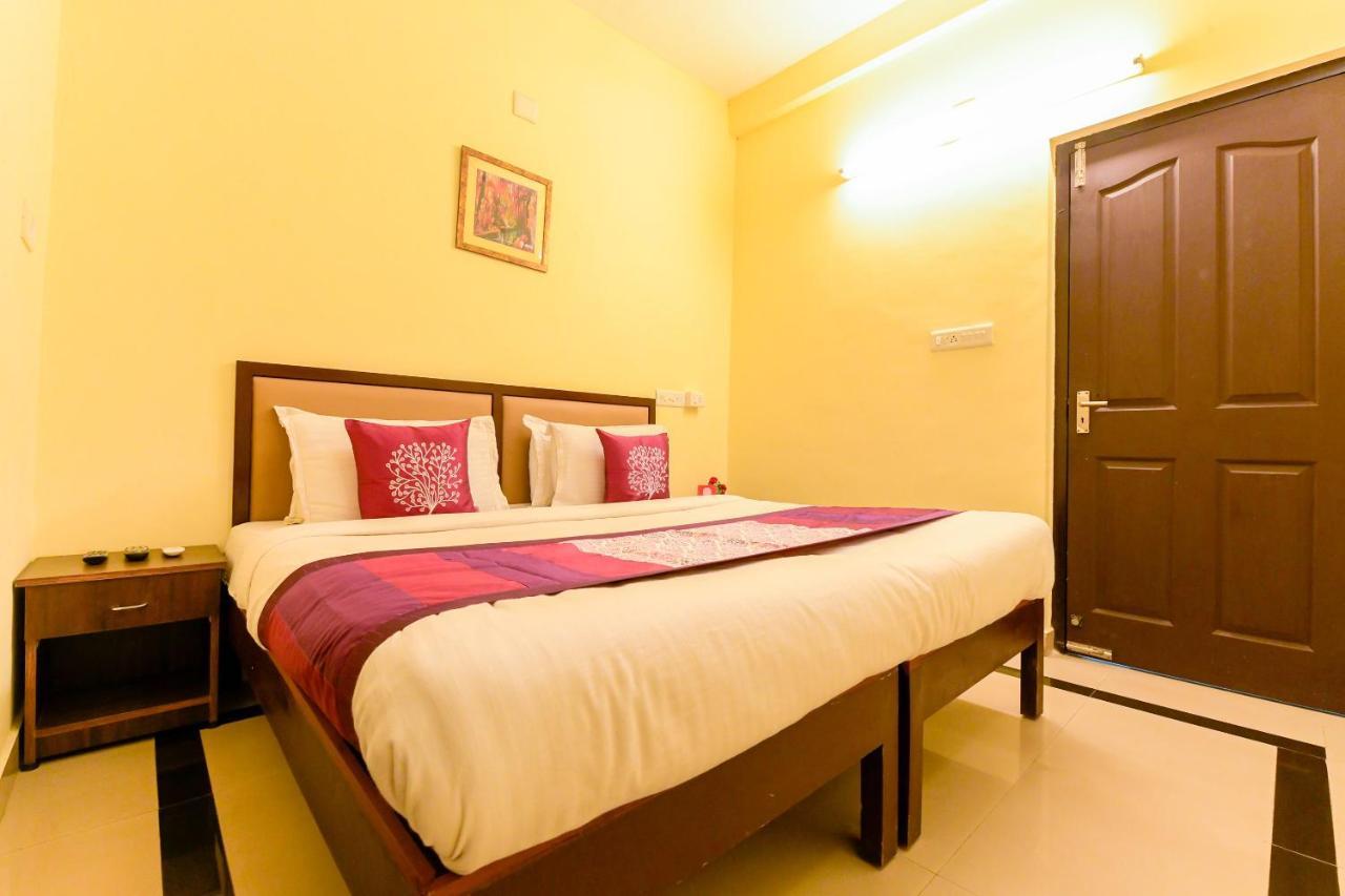 Oyo 8273 Diamond Inn Kochi Esterno foto
